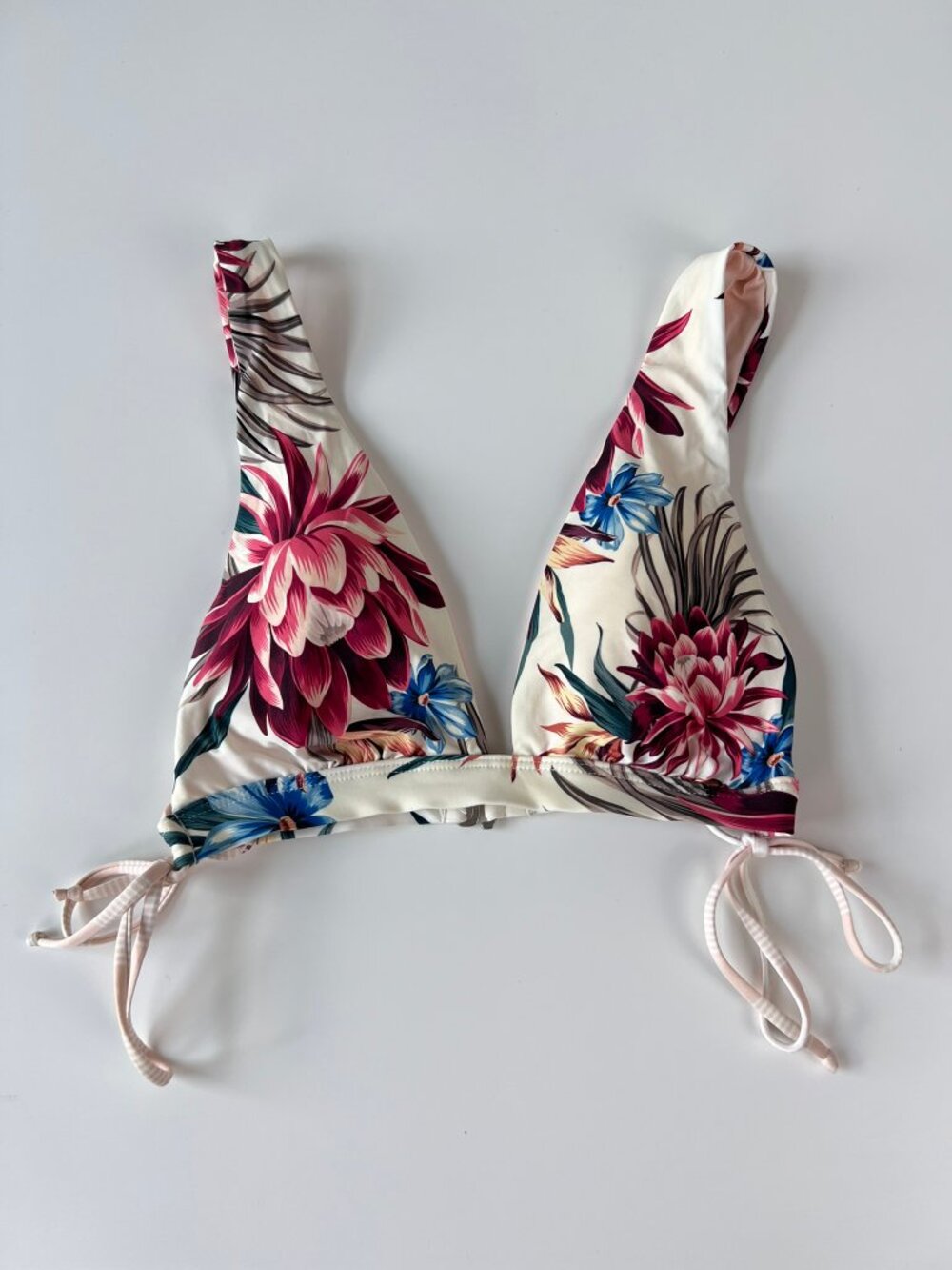 Y2K Floral Bikini Top size Medium